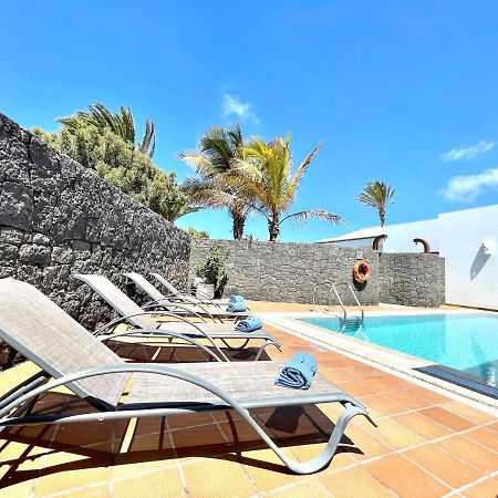 Villas Mamma Mia Pool Heat Private & Jacuzzi Playa Blanca  Exterior photo