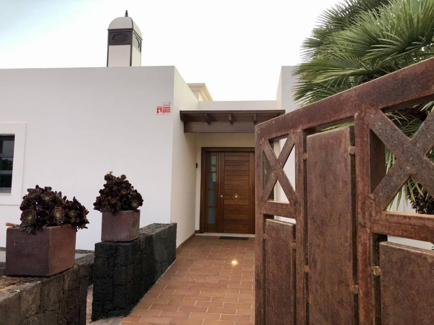 Villas Mamma Mia Pool Heat Private & Jacuzzi Playa Blanca  Exterior photo
