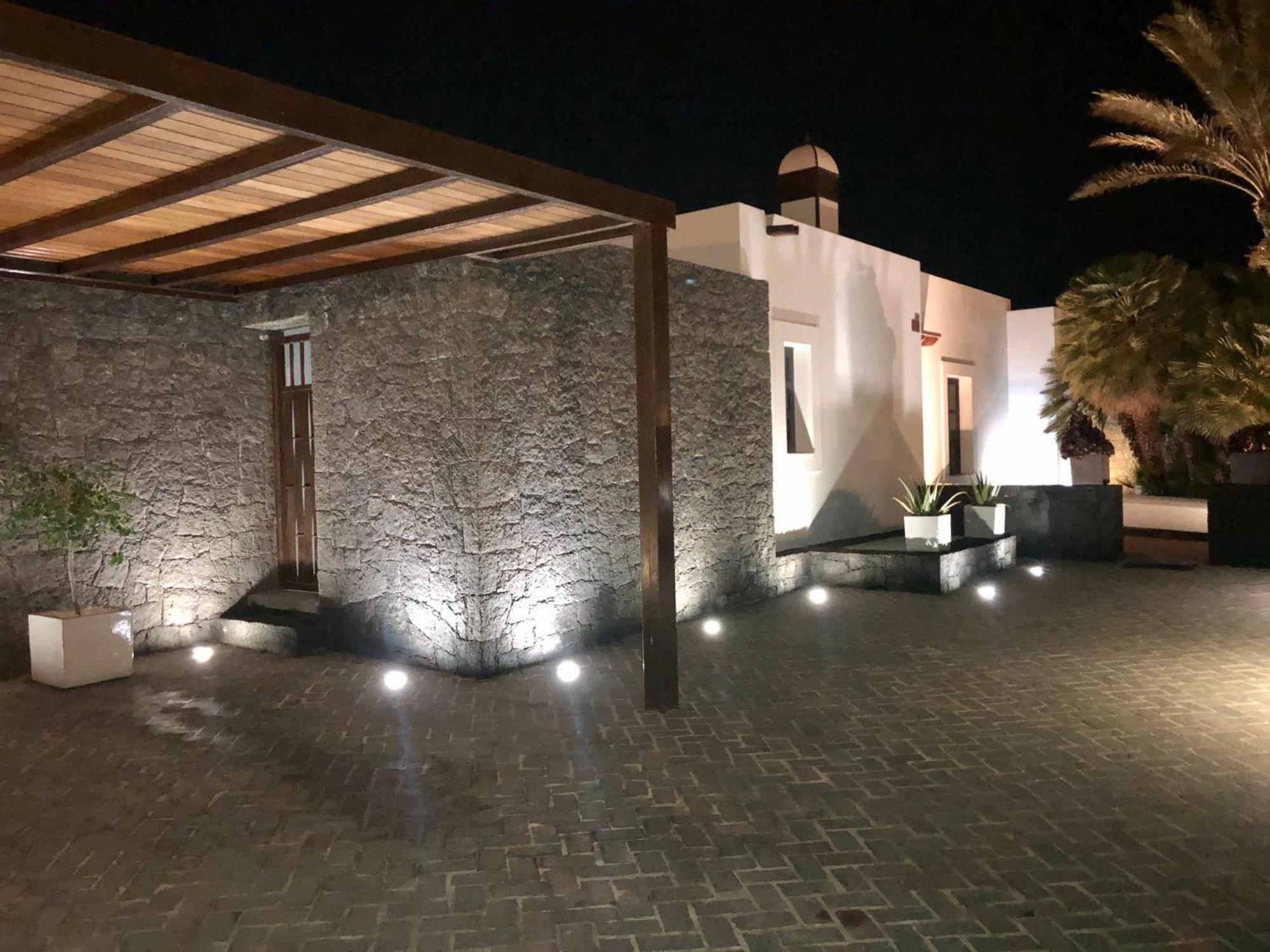 Villas Mamma Mia Pool Heat Private & Jacuzzi Playa Blanca  Exterior photo