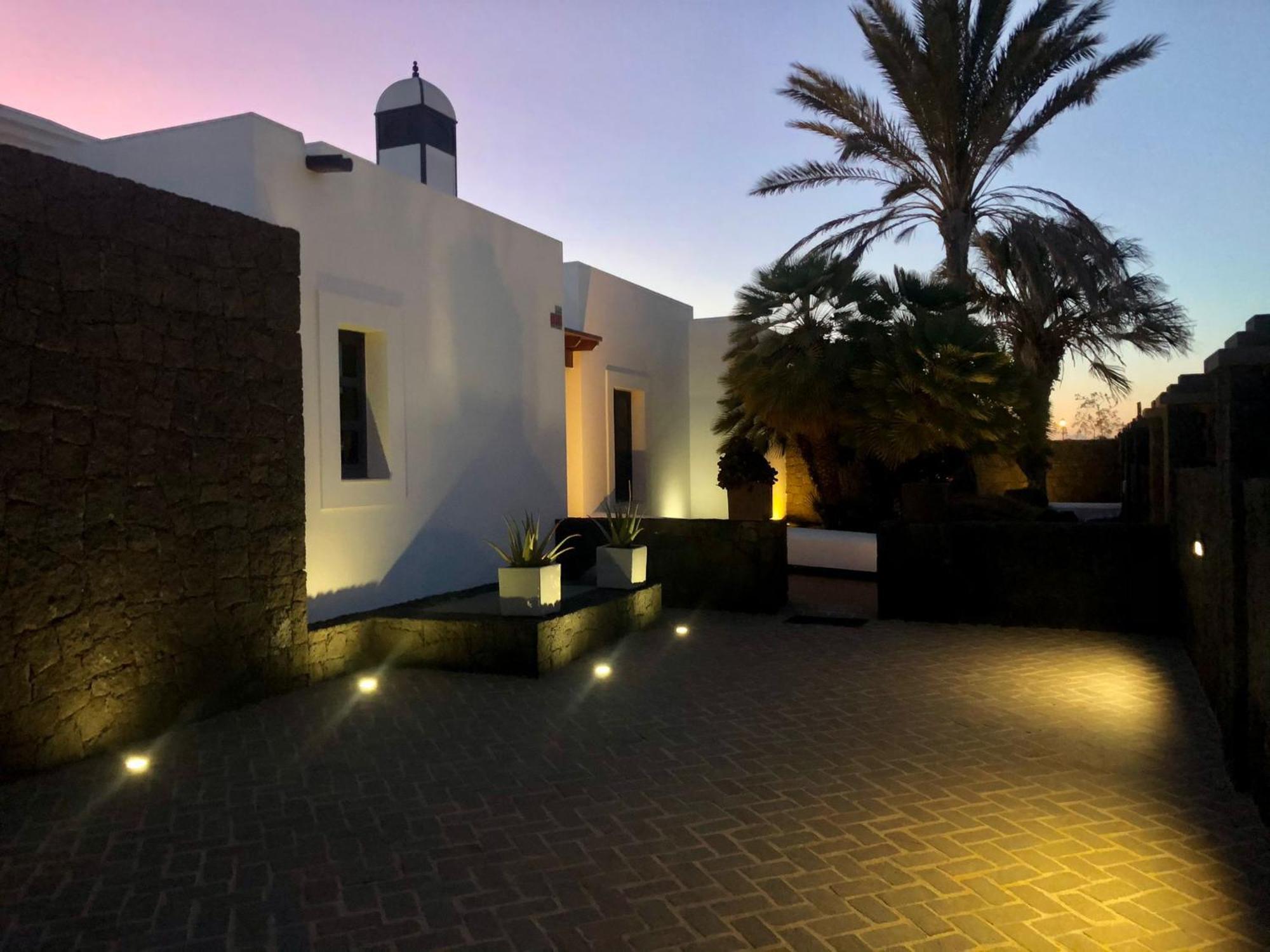 Villas Mamma Mia Pool Heat Private & Jacuzzi Playa Blanca  Exterior photo